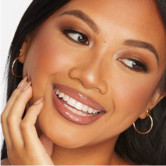 ✨PICK 2/$75✨ Tarte Clay Play Face Shaping Palette II - Picture 3 of 5